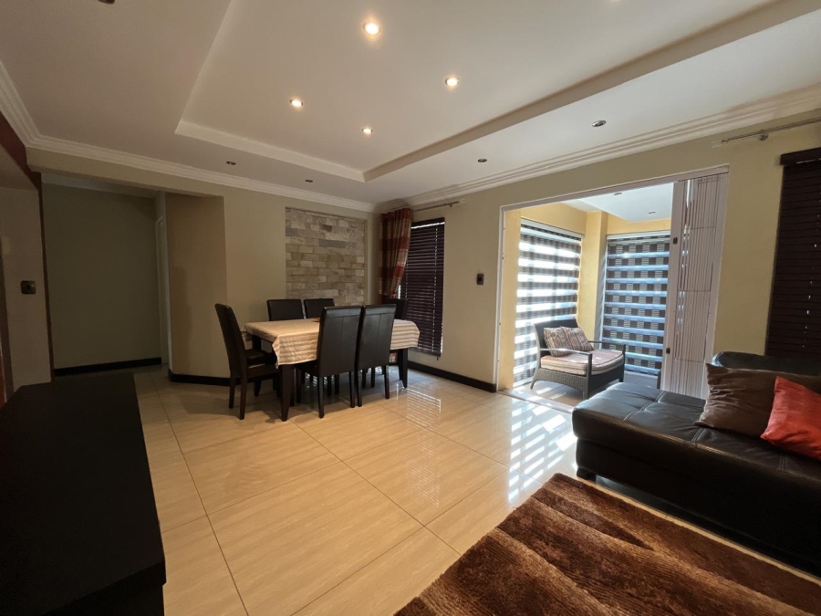 To Let 3 Bedroom Property for Rent in Vaalpark Free State